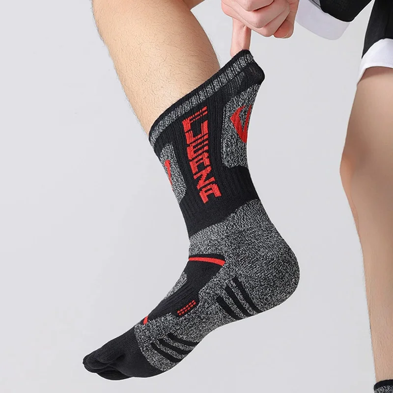 4/8 Pairs Mans Sport Five Fing - Toe Sock Split 评论和价格